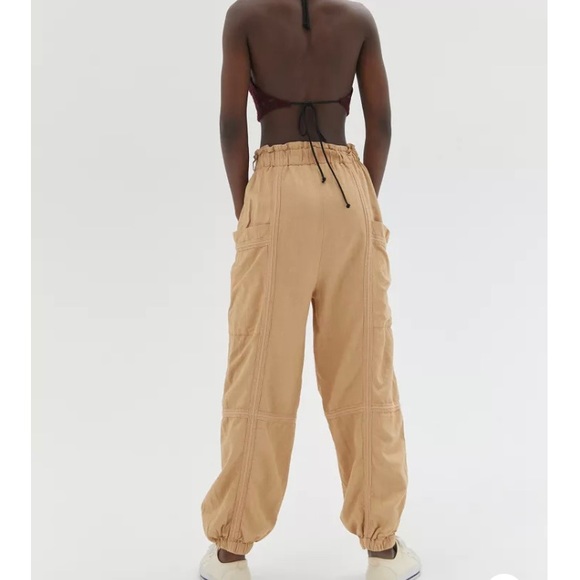 SOLD! UO Pants Isla Slouchy Linen Jogger Cargo Paperbag Pants Tan XS - Picture 6 of 16